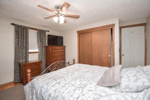 128 Tioga St, Springfield, MA 01128 photo 16