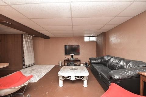 128 Tioga St, Springfield, MA 01128 photo 24