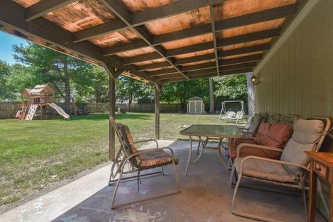 128 Tioga St, Springfield, MA 01128 photo 31