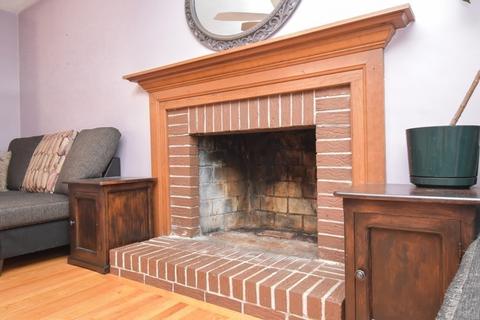 128 Tioga St, Springfield, MA 01128 photo 13