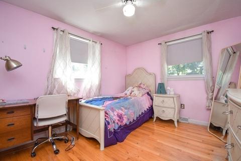 128 Tioga St, Springfield, MA 01128 photo 17