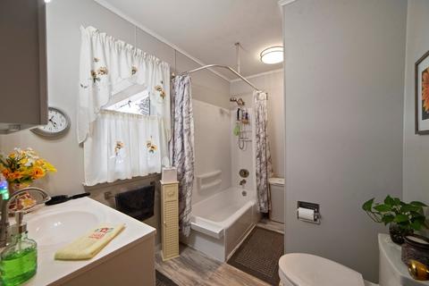 157 Meadow St, Chicopee, MA 01013 photo 16