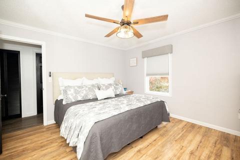 85 Four Winds Dr, Fall River, MA 02720 photo 17
