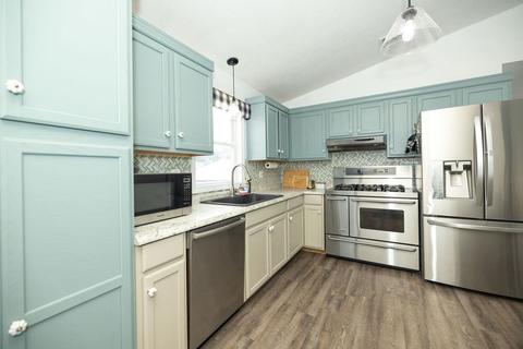 85 Four Winds Dr, Fall River, MA 02720 photo 8