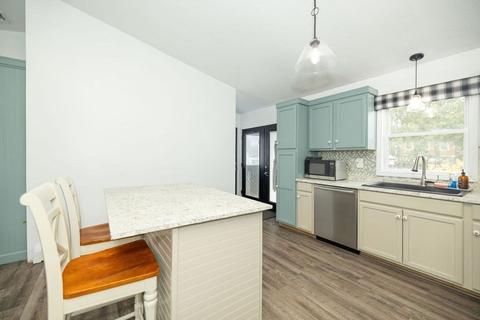85 Four Winds Dr, Fall River, MA 02720 photo 10