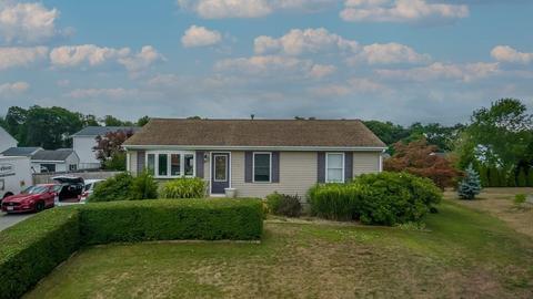 85 Four Winds Dr, Fall River, MA 02720 photo 1