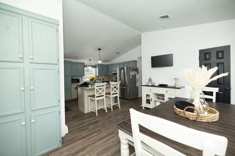 85 Four Winds Dr, Fall River, MA 02720 photo 12