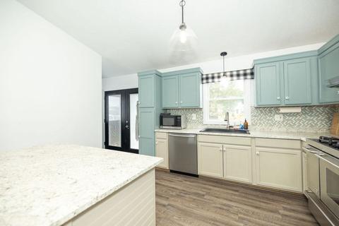 85 Four Winds Dr, Fall River, MA 02720 photo 9