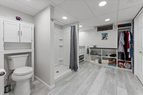 7 Matthew St, Springfield, MA 01128 photo 33