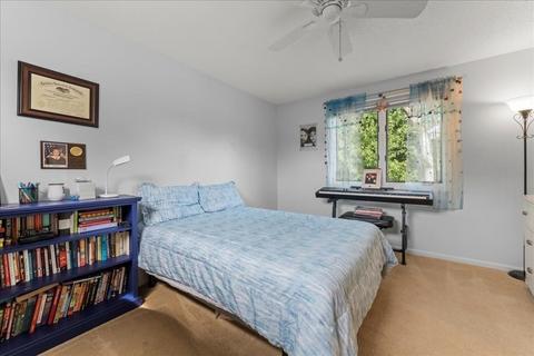 7 Matthew St, Springfield, MA 01128 photo 24