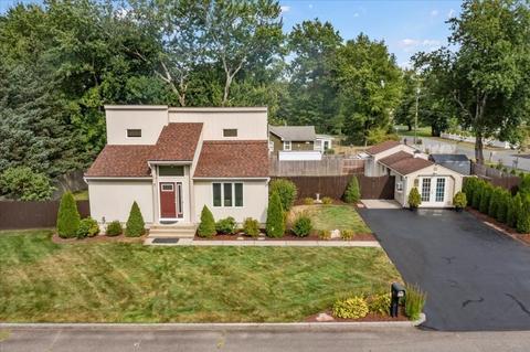7 Matthew St, Springfield, MA 01128 photo 2