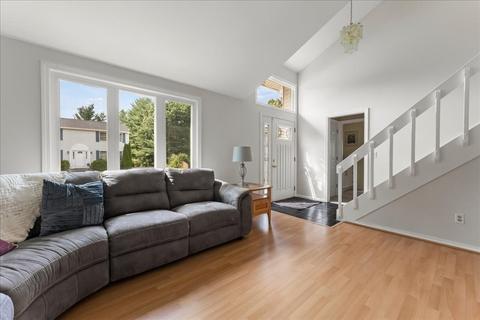 7 Matthew St, Springfield, MA 01128 photo 10