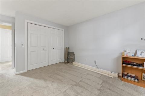 7 Matthew St, Springfield, MA 01128 photo 15