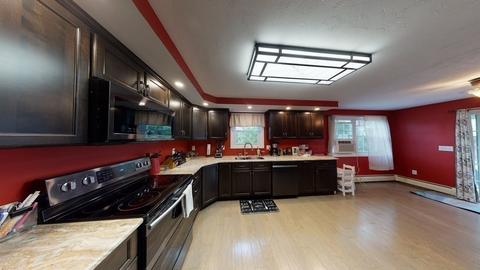 53 Stuart St, Gardner, MA 01440 photo 8