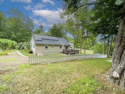53 Stuart St, Gardner, MA 01440 photo 3