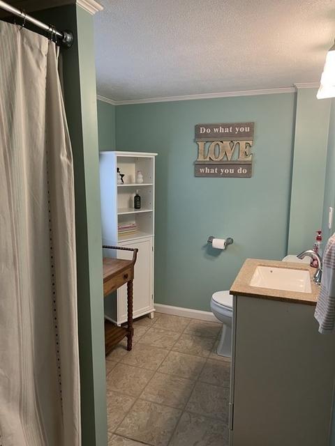 24 Laurel St, Chicopee, MA 01020 photo 13