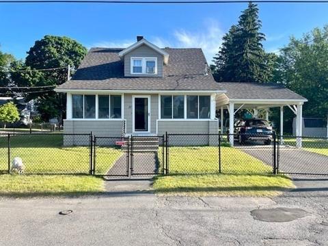11 Mayher St, Easthampton, MA 01027 photo 1