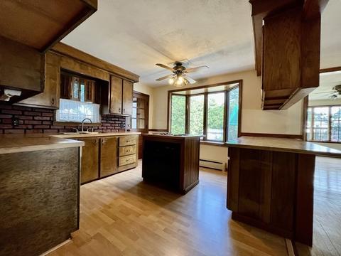 292 King Philip St, Fall River, MA 02724 photo 5