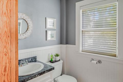 110 Lothrop St, Beverly, MA 01915 photo 15