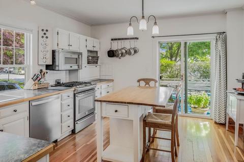 110 Lothrop St, Beverly, MA 01915 photo 10
