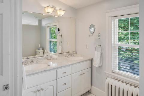 110 Lothrop St, Beverly, MA 01915 photo 21