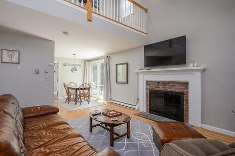 702 Phinneys Ln, Barnstable, MA 02632 photo 3