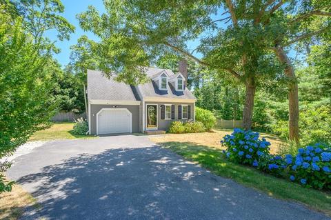 702 Phinneys Ln, Barnstable, MA 02632 photo 1