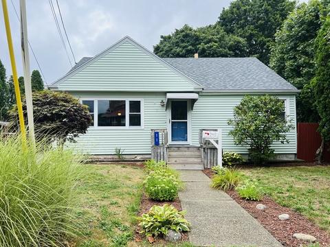 11 Crompton St, Acushnet, MA 02743 photo 1