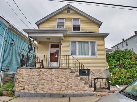 19 Aetna St, Fall River, MA 02724 photo 1
