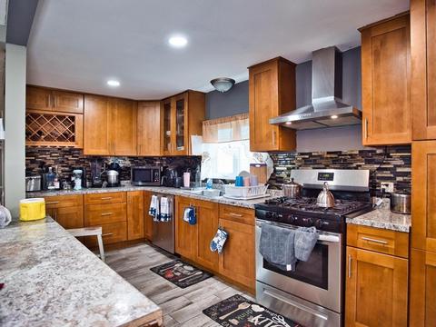 19 Aetna St, Fall River, MA 02724 photo 8