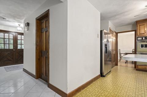 7 Brady Loop, Andover, MA 01810 photo 4
