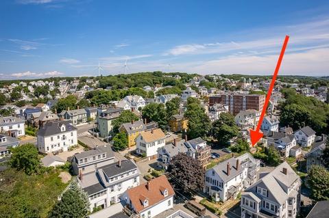 27 Elm St, Gloucester, MA 01930 photo 1