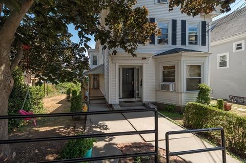 27 Elm St, Gloucester, MA 01930 photo 4