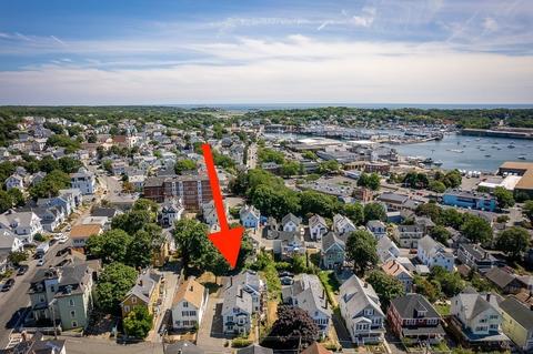 29 Elm St, Gloucester, MA 01930 photo 1