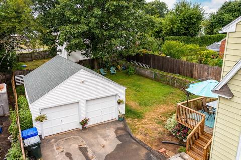14 Derryfield Ave, Springfield, MA 01118 photo 16