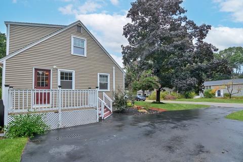 45 Bow St, Millis, MA 02054 photo 8