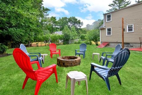 45 Bow St, Millis, MA 02054 photo 6