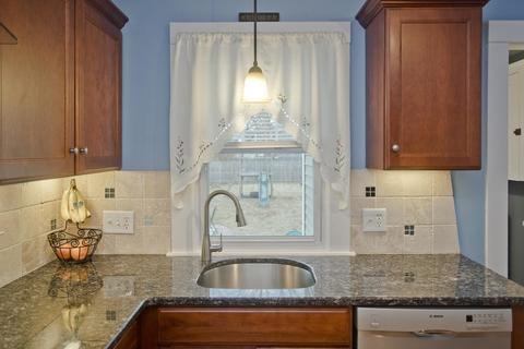 148 Belvidere St, Springfield, MA 01108 photo 7