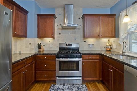 148 Belvidere St, Springfield, MA 01108 photo 5
