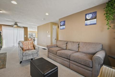 49 Nutmeg Dr, Worcester, MA 01603 photo 5