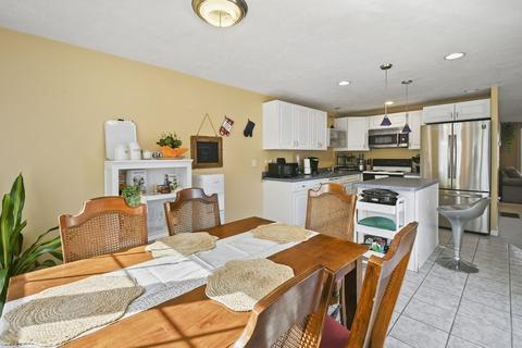 49 Nutmeg Dr, Worcester, MA 01603 photo 16