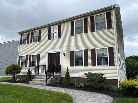 894 Jefferson St, Fall River, MA 02721 photo 2