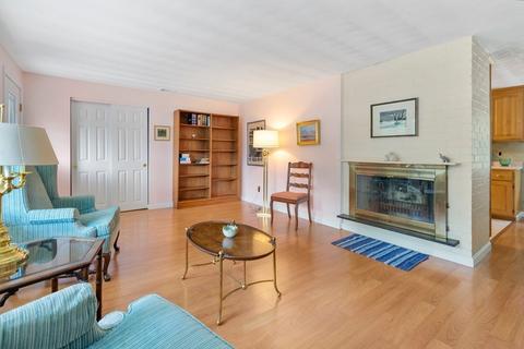 39 Ruthellen Rd, Framingham, MA 01701 photo 2