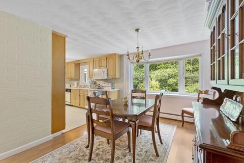 39 Ruthellen Rd, Framingham, MA 01701 photo 7
