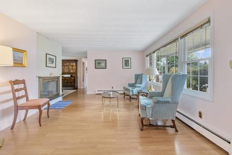 39 Ruthellen Rd, Framingham, MA 01701 photo 3