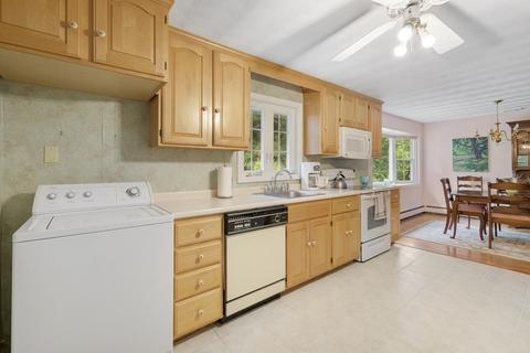 39 Ruthellen Rd, Framingham, MA 01701 photo 13