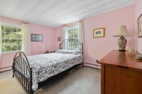 39 Ruthellen Rd, Framingham, MA 01701 photo 17