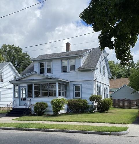 75 Manitoba St, Springfield, MA 01108 photo 3