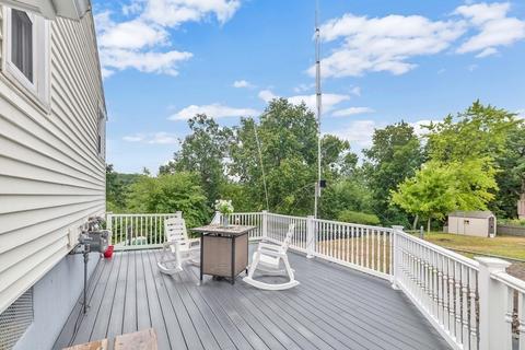 63 Garvey Dr, Springfield, MA 01109 photo 17