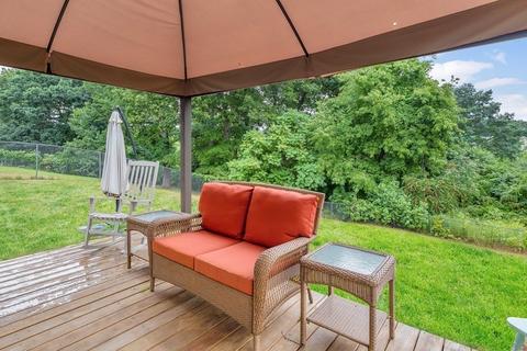 63 Garvey Dr, Springfield, MA 01109 photo 22